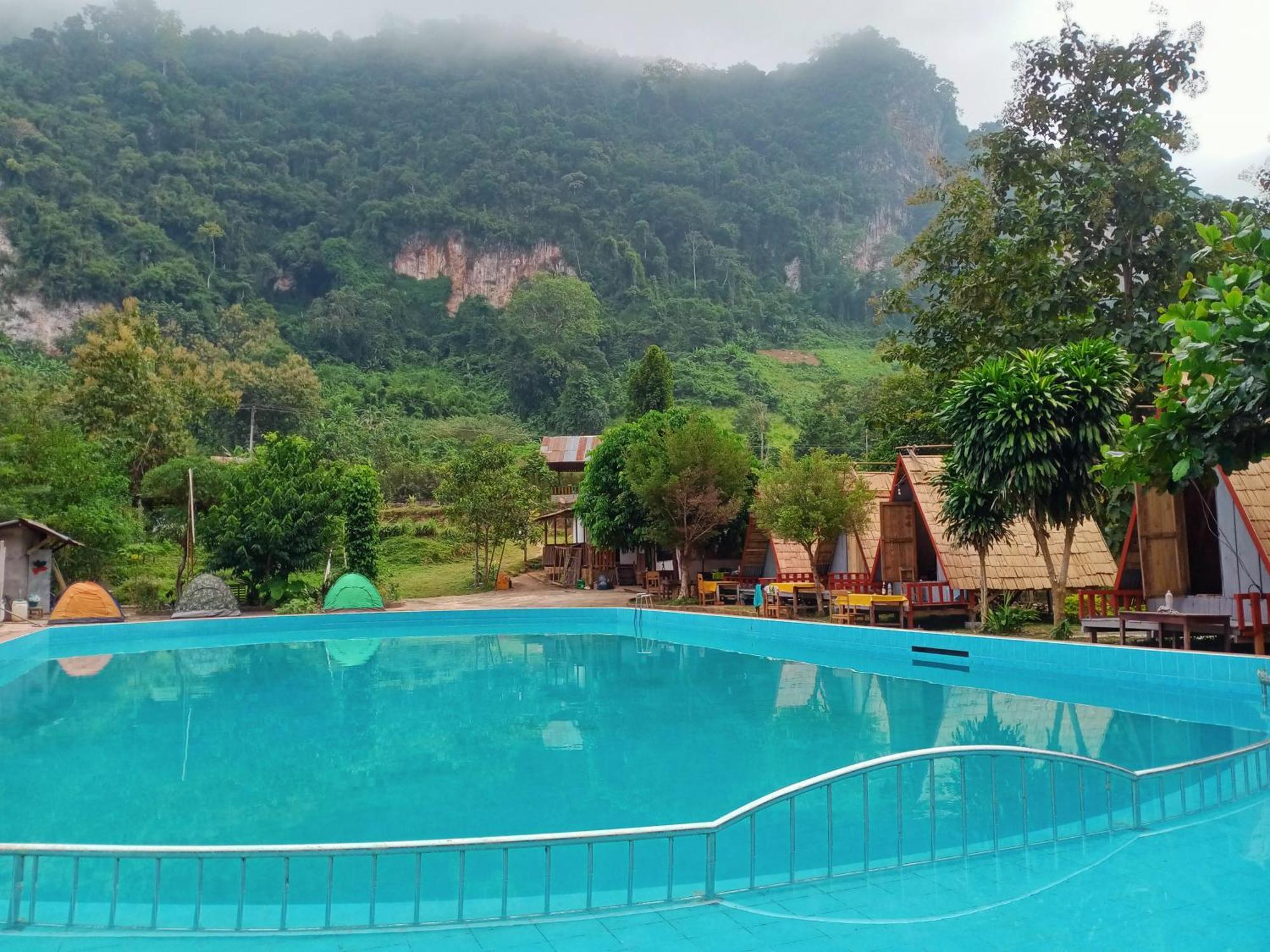 Campingsite Swimming Pool Ban Nongkham Exterior photo